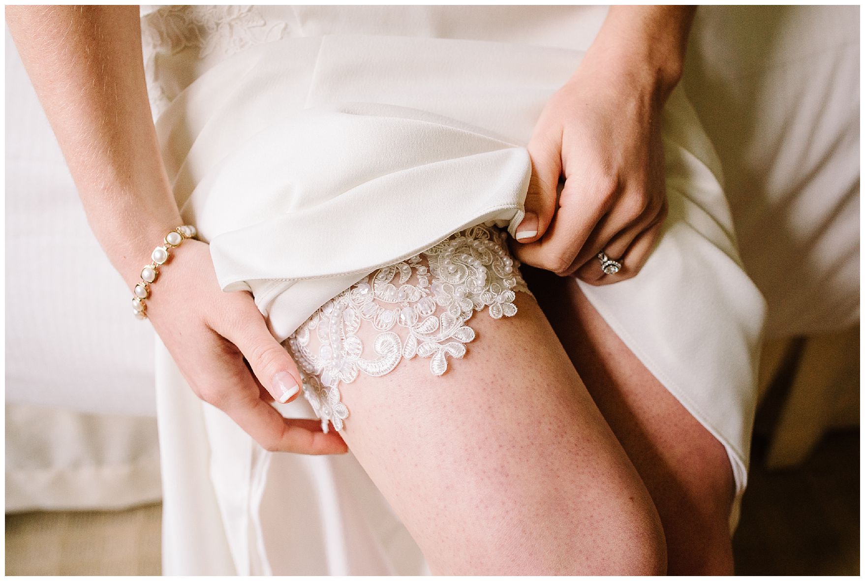 NormanPhotoPaper_Blush_Gold_Wedding_Airlie_Center_Warrenton_Virginia_0012.jpg NormanPhotoPaper_Blush_Gold_Wedding_Airlie_Center_Warrenton_Virginia_0012.jpg