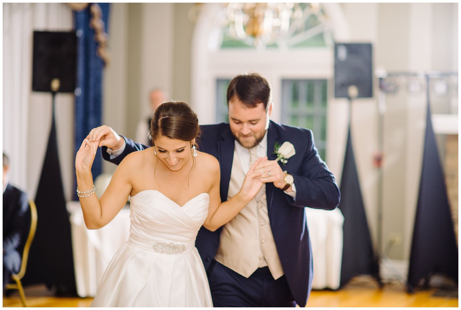 NormanPhotoPaper_Mimslynn_Inn_Luray_Virginia_Wedding_Photographer_Krysta_Norman_60.JPG NormanPhotoPaper_Mimslynn_Inn_Luray_Virginia_Wedding_Photographer_Krysta_Norman_60.JPG