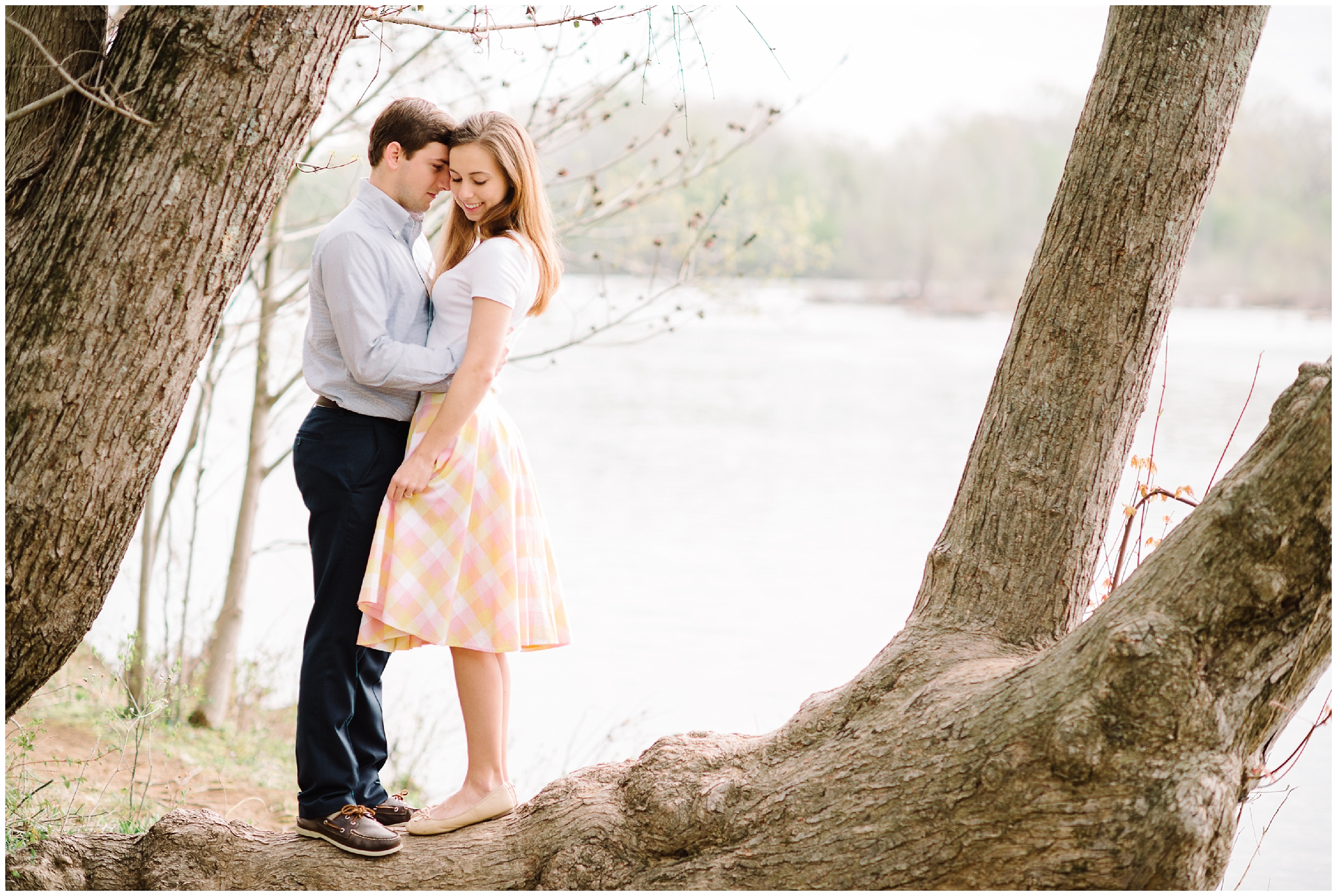 NormanPhotoPaper_Virginia_Engagement_Photographer_Krysta_Norman_0011.jpg