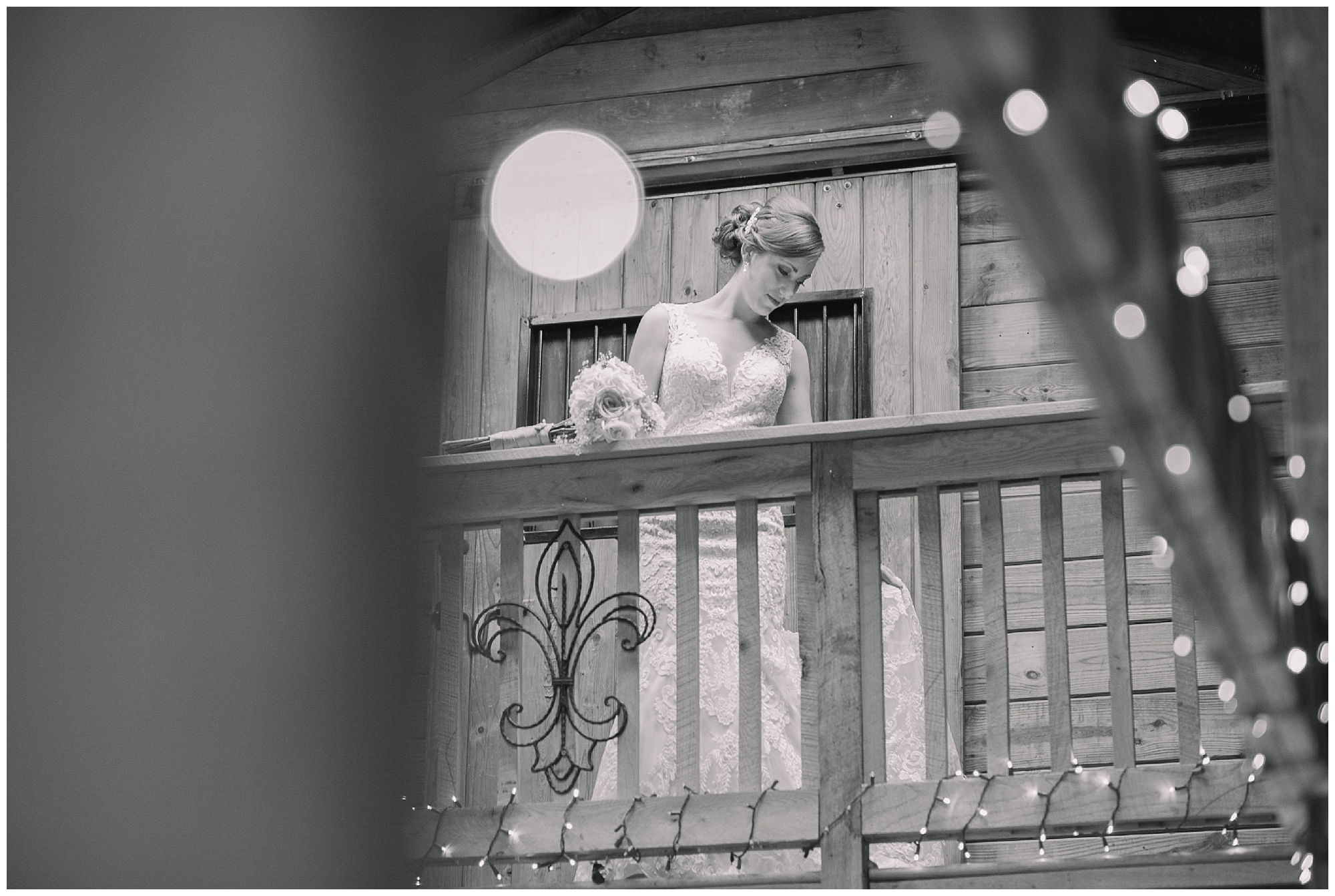 NormanPhotoPaper_Bluemont_Virginia_Fine_Art_Wedding_Photographer_Krysta_Norman_0010.jpg