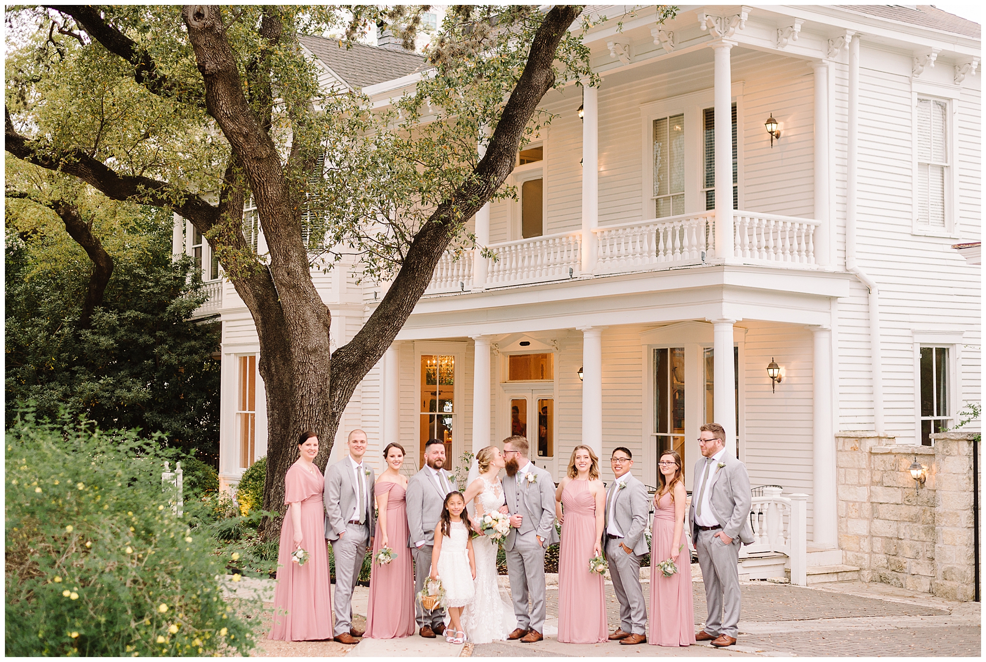 KrystaNormanPhoto_Allan_House_Austin_Texas_Destination_Wedding_Photographer_Krysta_Norman_0051.jpg