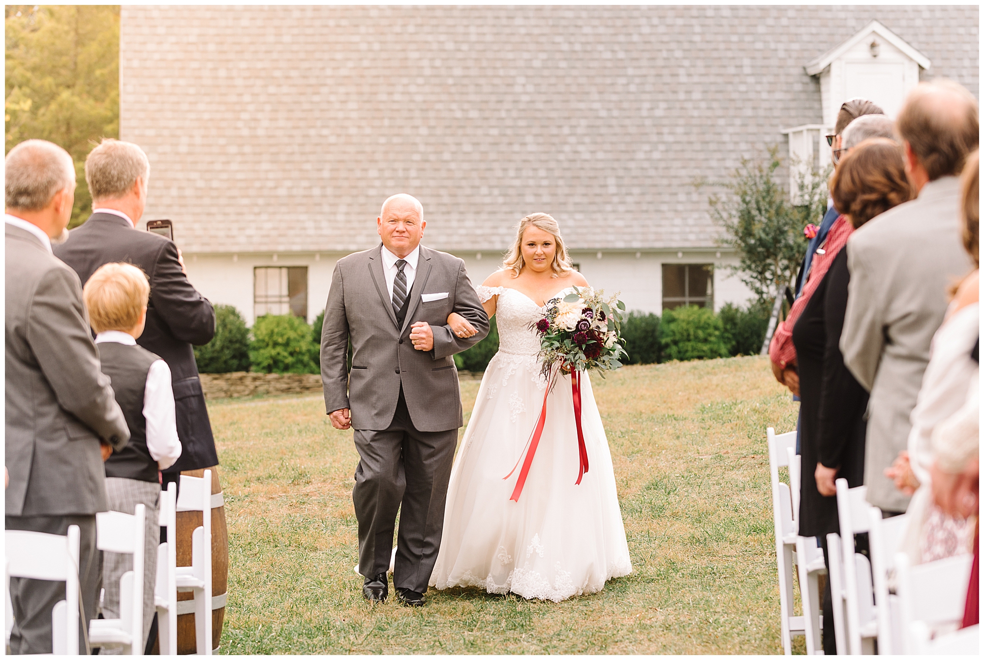KrystaNormanPhoto_48_Fields_Leesburg_Virginia_Fall_Wedding_Photographer_Krysta_Norman__0025.jpg