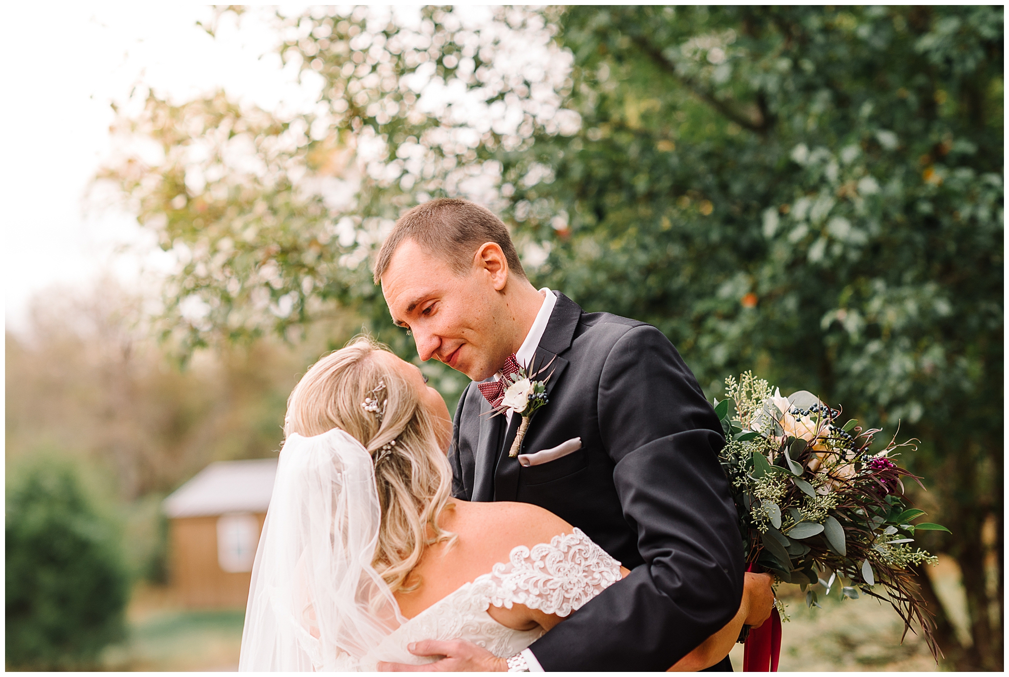 KrystaNormanPhoto_48_Fields_Leesburg_Virginia_Fall_Wedding_Photographer_Krysta_Norman__0039.jpg