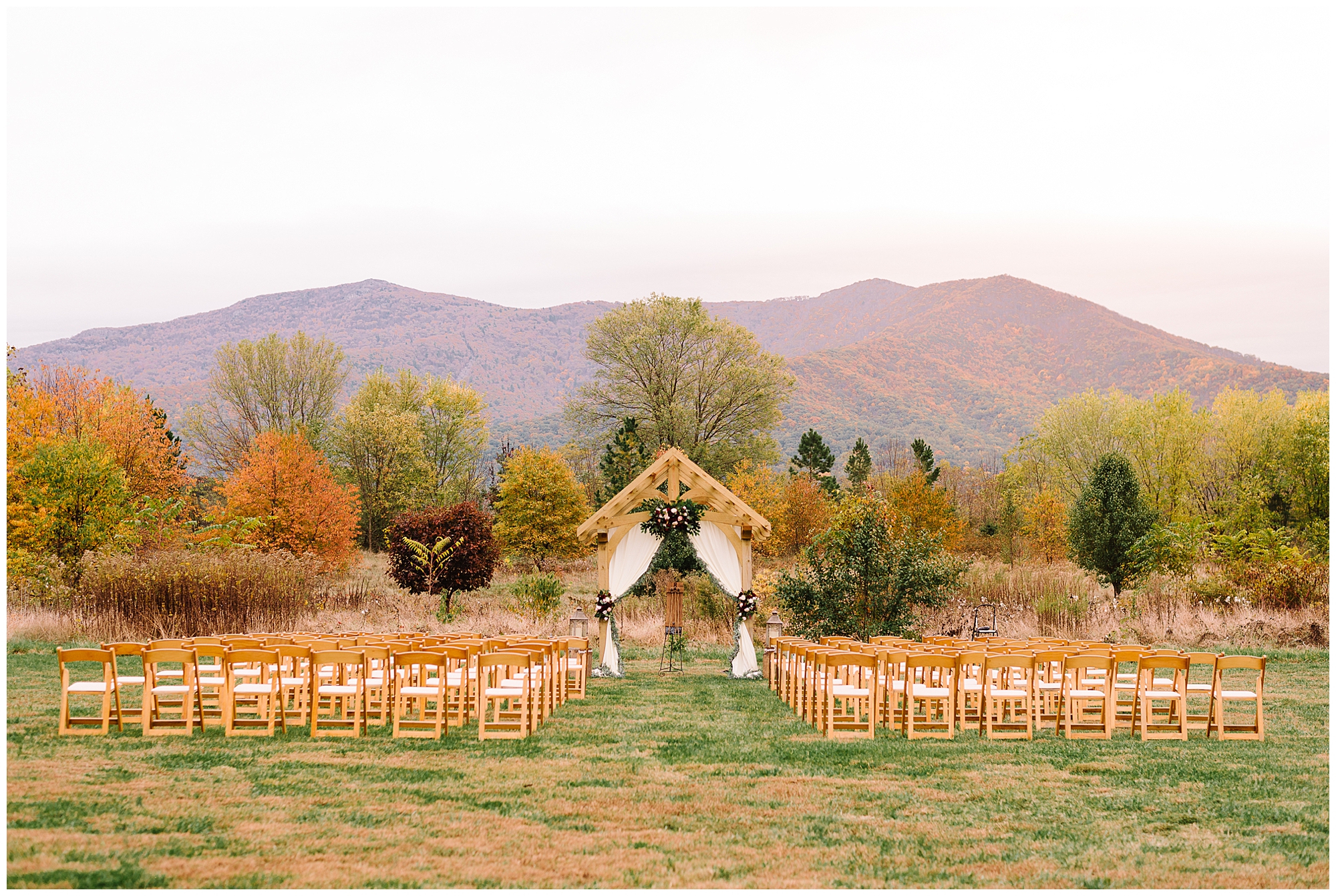 KrystaNormanPhoto_Khimaira_Farm_Luray_Virginia_Wedding_Photographer_Krysta_Norman__0027.jpg