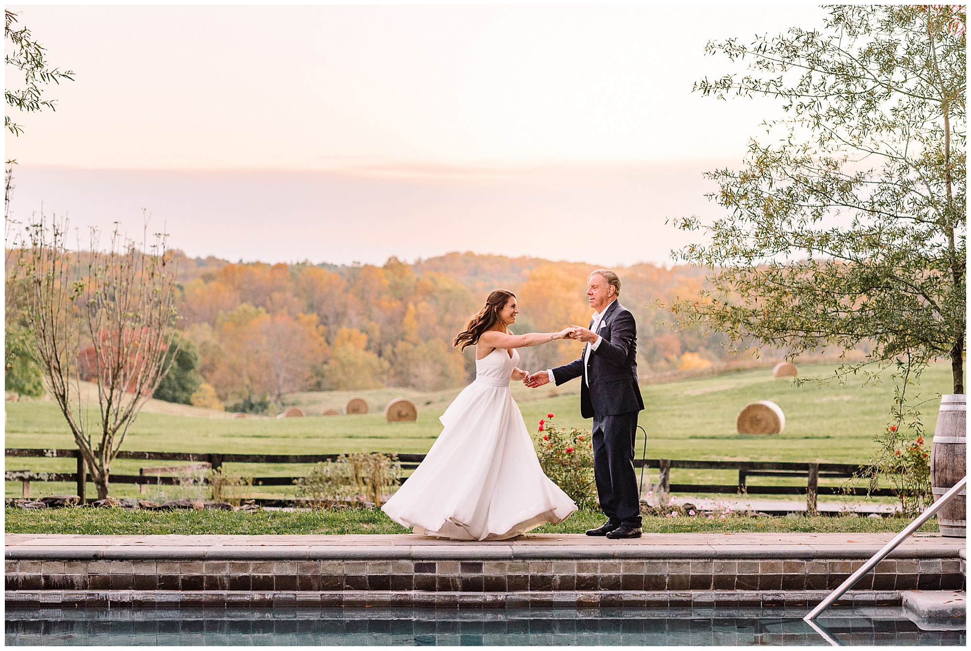 KrystaNormanPhoto_Intimate_Fall_Micro_Wedding_Goodstone_Inn_Middleburg_Virginia_Photographer_Krysta_Norman_0072.jpg