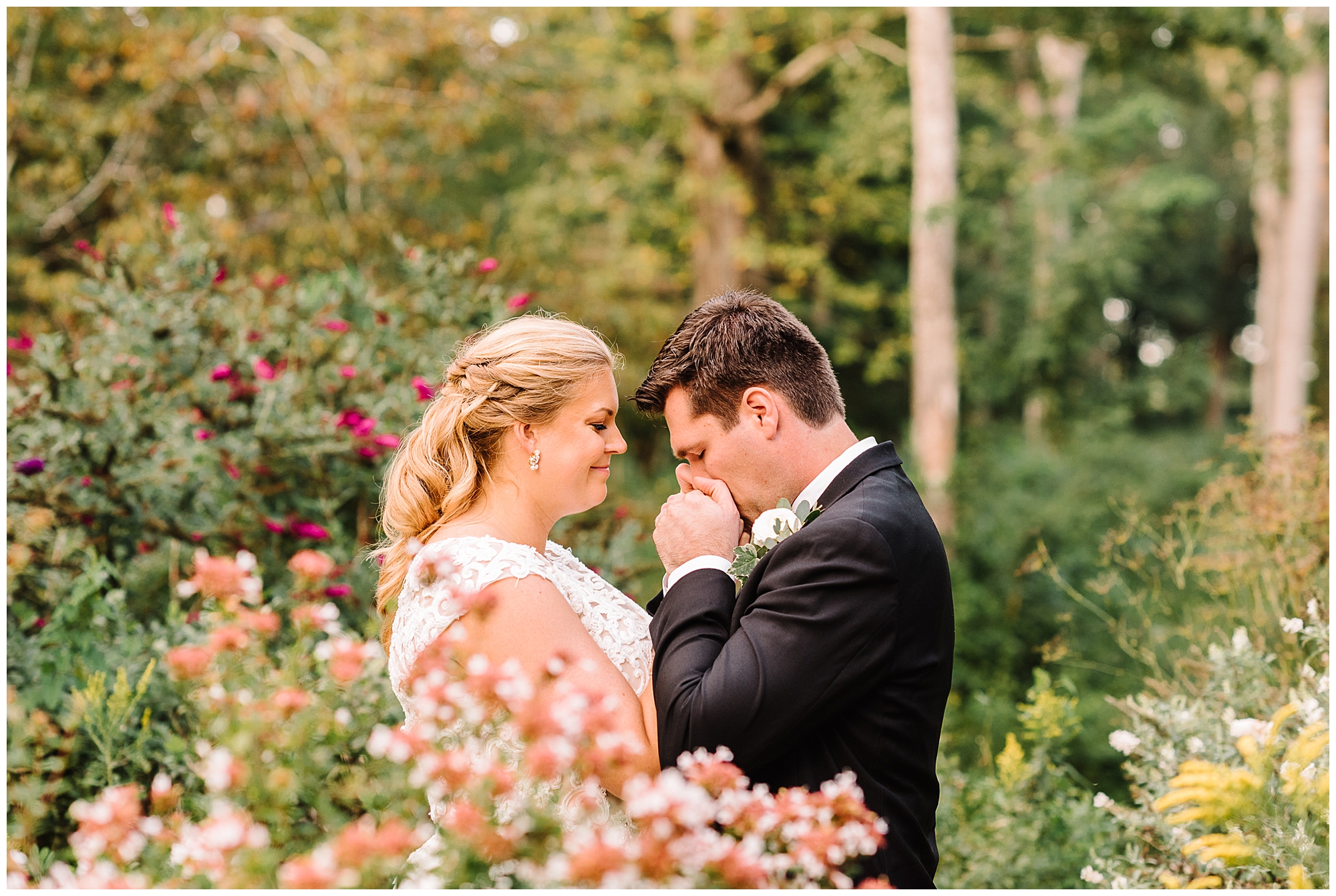 KrystaNormanPhoto_Intimate_Fall_Wedding_Airlie_Photographer_Krysta_Norman_0041.jpg