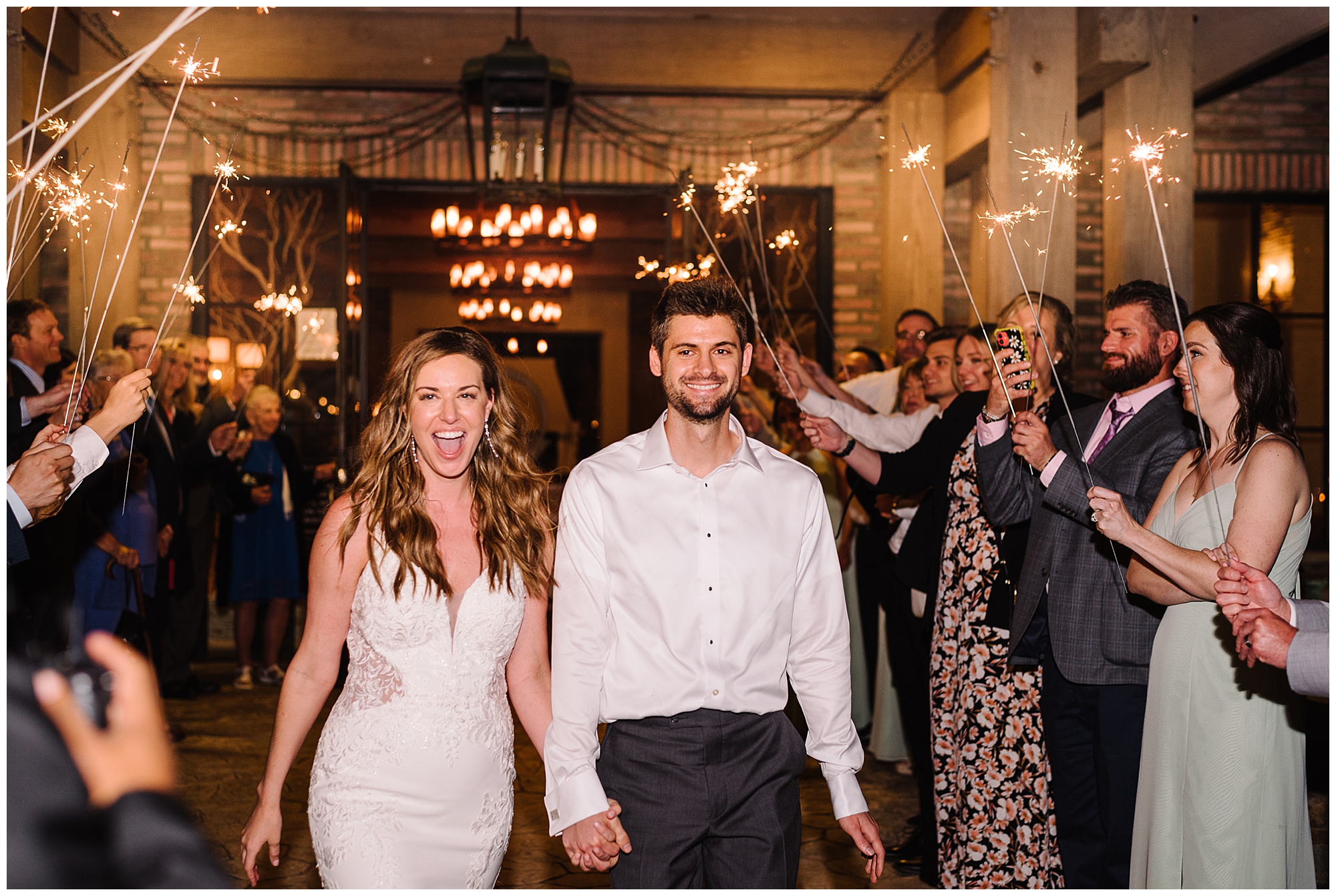 KrystaNormanPhoto_Summer_Early_Mountain_Vineyard_Wedding_Charlottesville_Virginia_0046.jpg