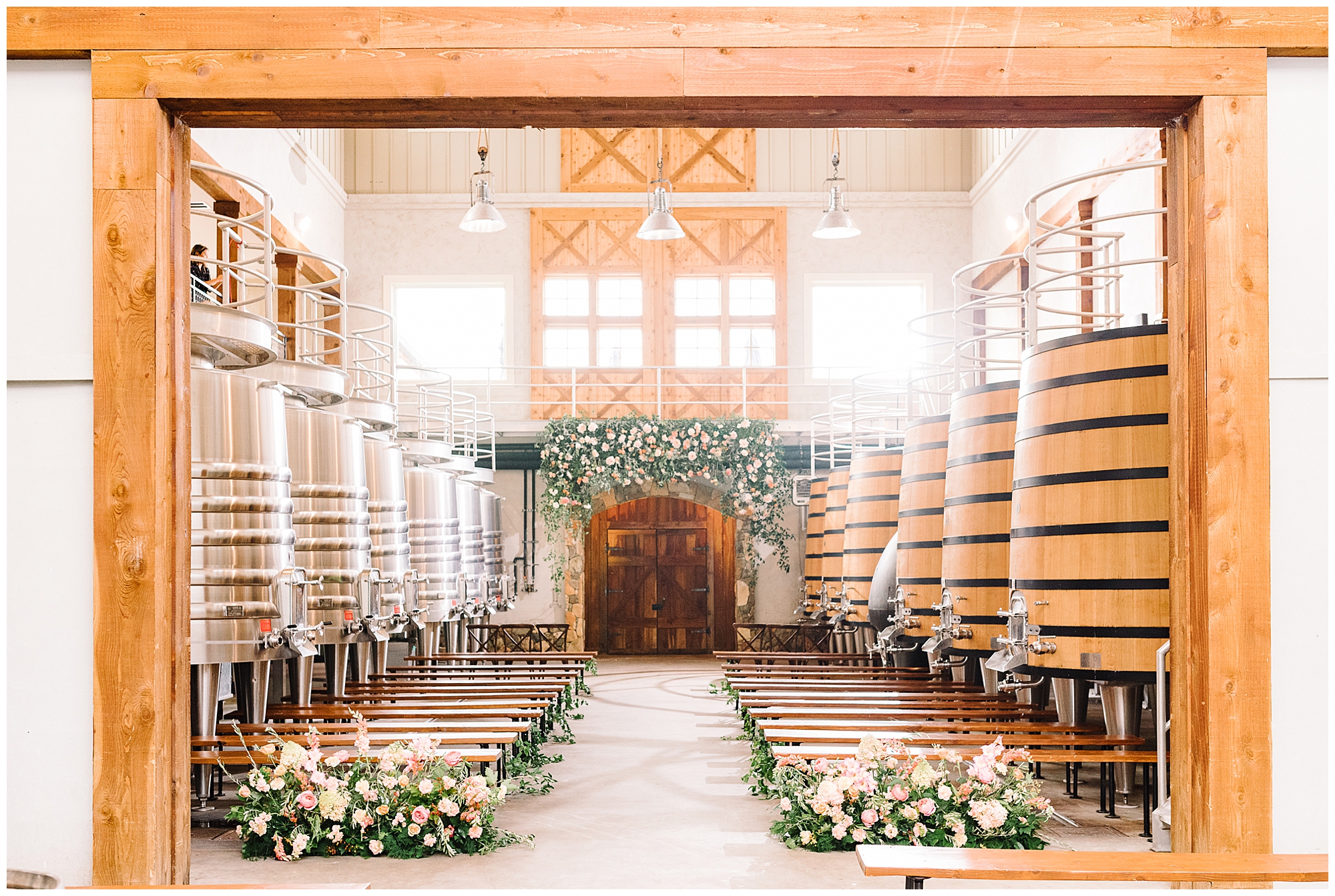 KrystaNormanPhoto_Summer_Stone_Tower_Winery_Wedding_Leesburg_Virginia_Photographer_Krysta_Norman_0038.jpg