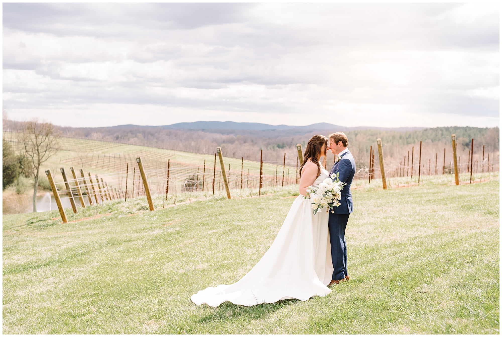 KrystaNormanPhoto_Spring_Stone_Tower_Winery_Wedding_Leesburg_Virginia_Photographer_Krysta_Norman_0037.jpg