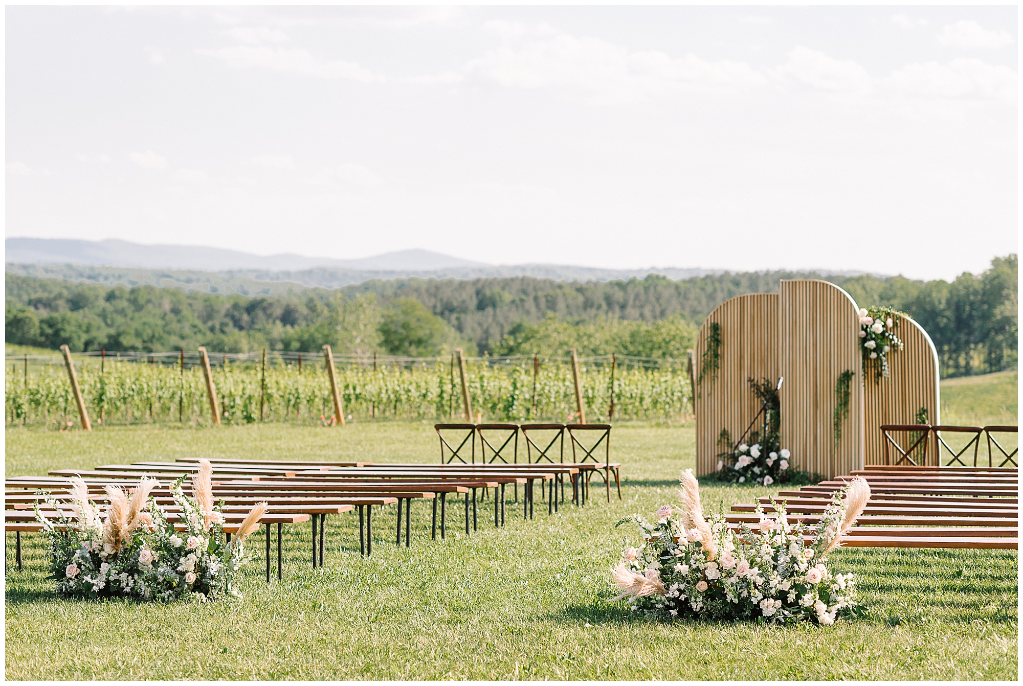 KrystaNormanPhoto_Summer_Stone_Tower_Winery Wedding_Leesburg_Virginia_Photographer_Krysta_Norman_0025.jpg
