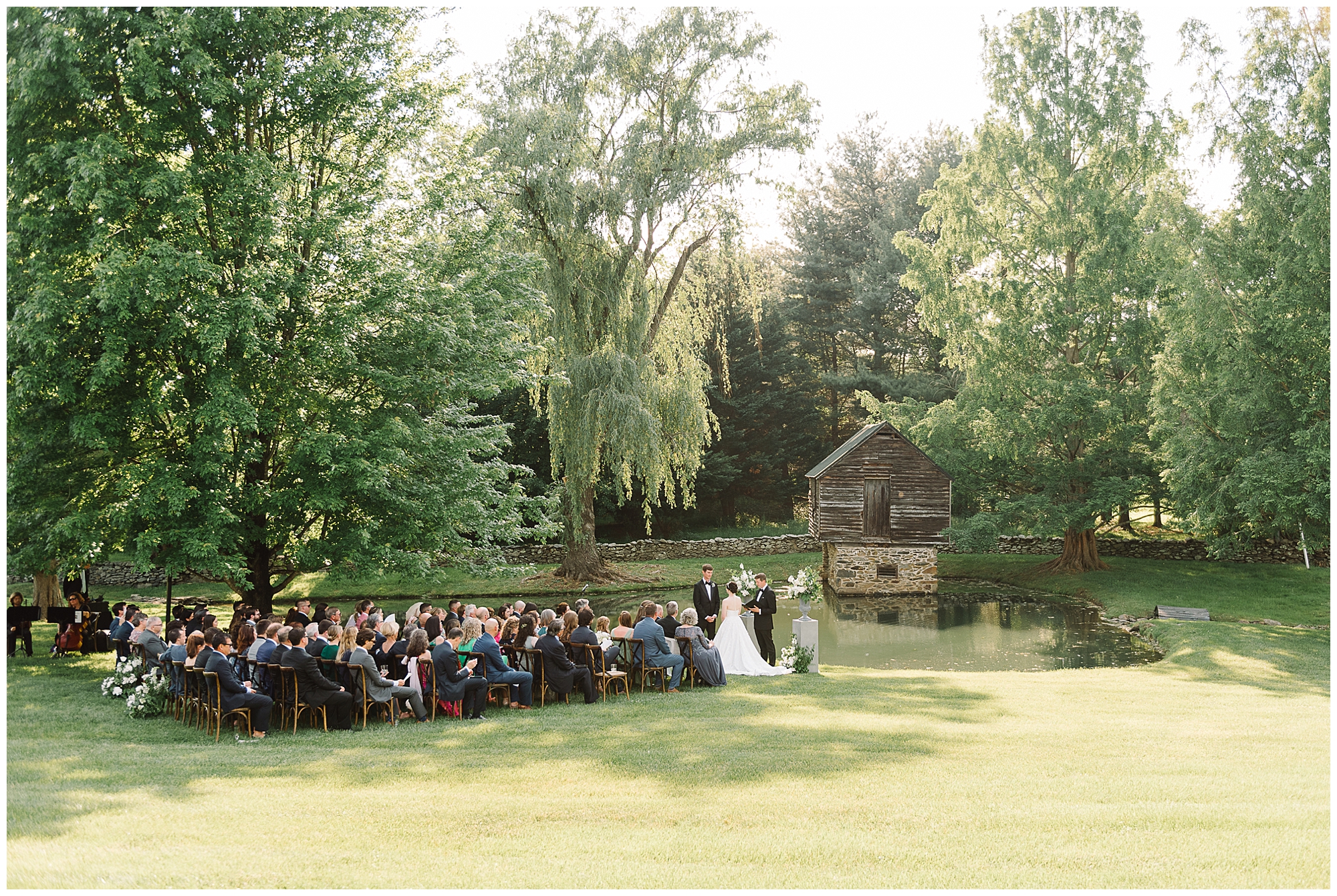 KrystaNormanPhoto_Summer_Wedding_Private_Estate_Upperville_Virginia_Photographer_Krysta_Norman_0028.jpg